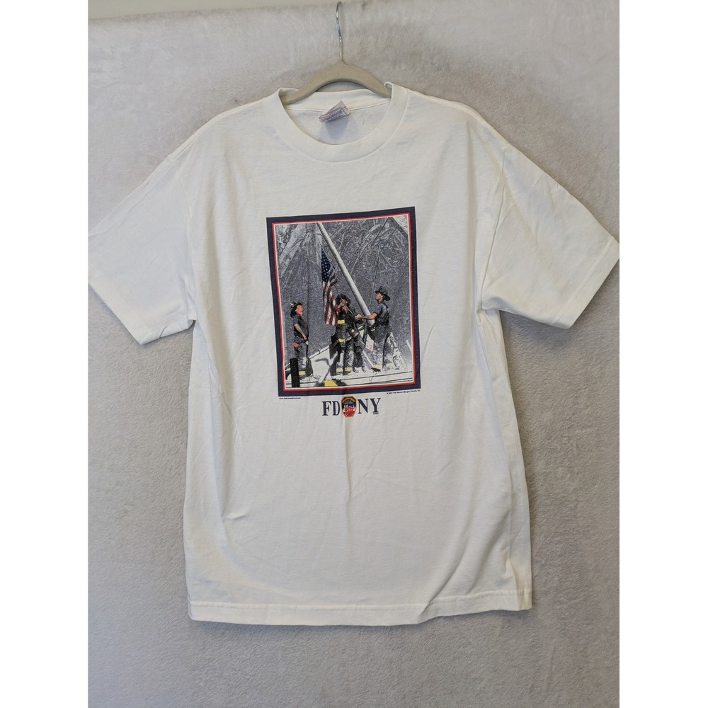NEW Murina FDNY Graphic T-Shirt Men's M White 2001 Flag Raising USA Made Vintage
